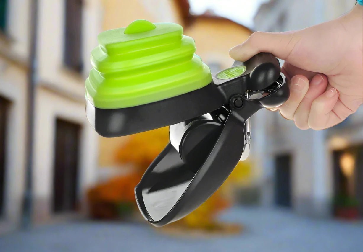 Foldable Dog Pooper Scooper with Decomposable Bags – Travel - Friendly Waste Cleaner - Salamander Prime